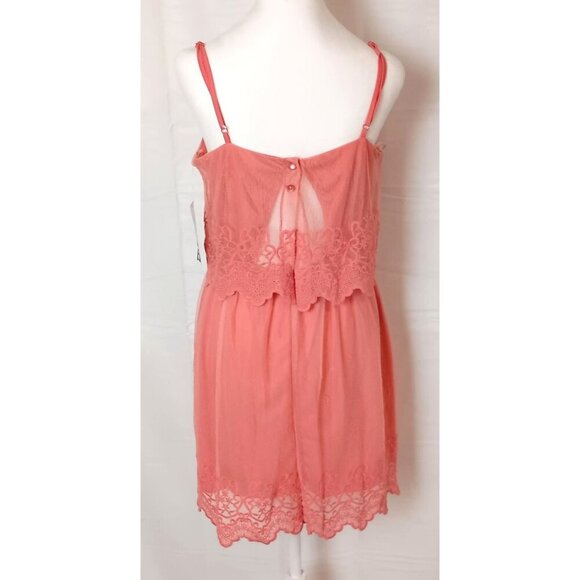 Trixxi Coral Pink Open Back Tiered Dress M NWT Embroidery Adjustable Straps - Picture 6 of 8